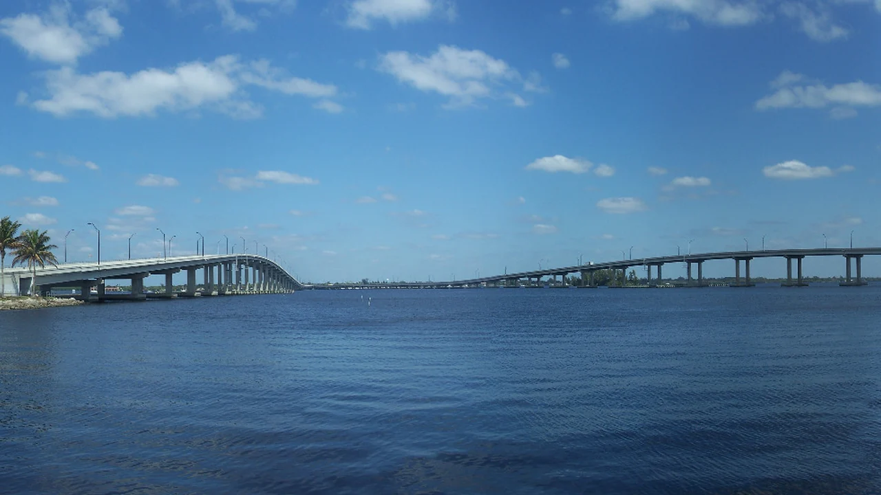Caloosahatchee River and bridge in Fort Myers, Florida